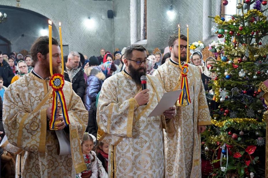 „Când îl cinstim pe Sfântul Ioan Botezătorul, întregim imaginea botezului” / Foto: Flavius Popa